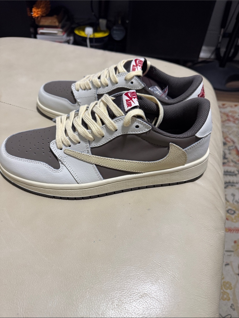 Nike Low-Top Sneakers in Brown, Cream, White